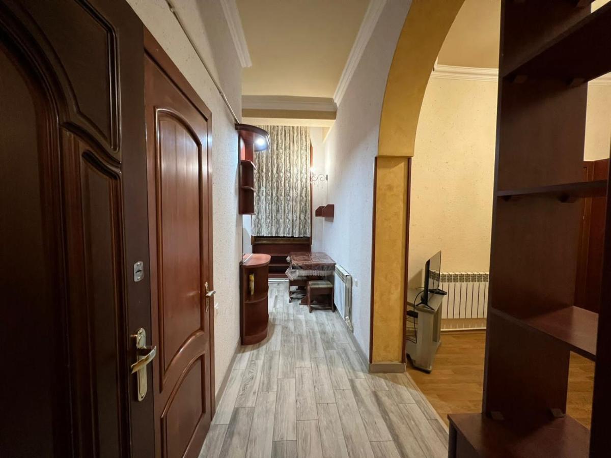 Comfy Apartment On Amiryan Street,Near Republic Squere Jereván Kültér fotó